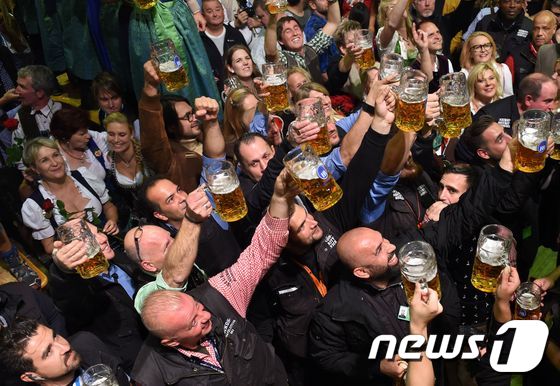독일 뮌헨에서 매년 9월 말에서 10월 초까지 열리는 세계 최대 맥주축제인 옥토버페스트 / 이하 뉴스1
