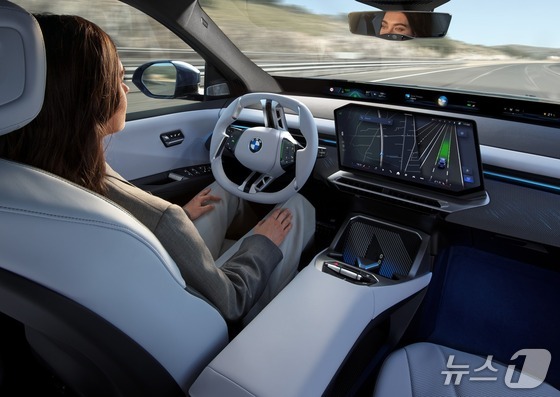 BMW iX3 (퀄컴 테크놀로지스 제공)