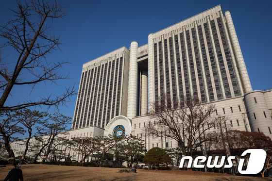 재수생의 커피에 몰래 변비약을 타 상해를 입힌 20대가 벌금형을 선고받았다/ 뉴스1